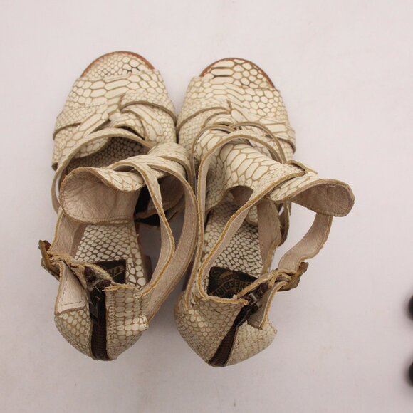 Freebird By Steven Cream Leather Croco Claw Women’s 9 Strappy Sandals Block Heel - Picture 9 of 12